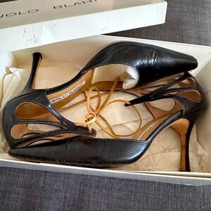 Manolo Blahnik stilettos. Size 38